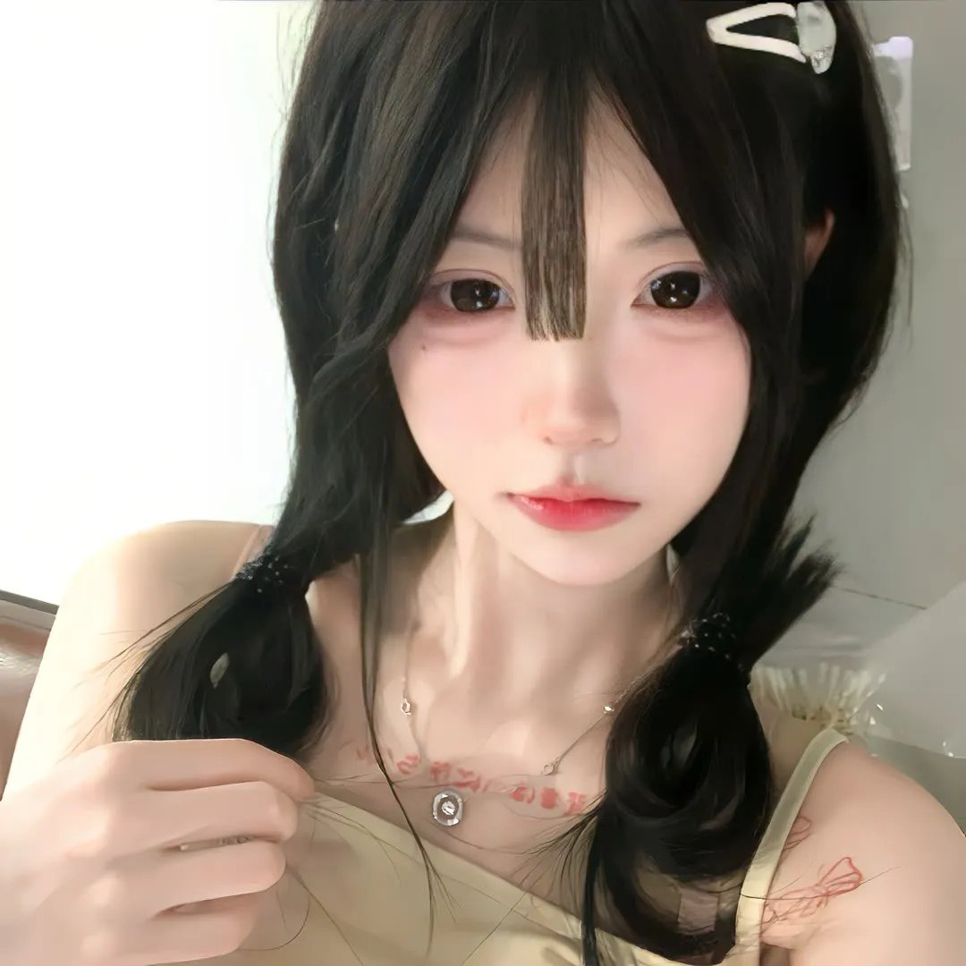 艳后春情封面